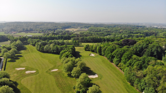 Een luchtbeeld van Waregem Golf